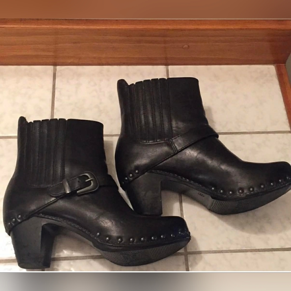 Dansko Rihanna Heeled Ankle Boots